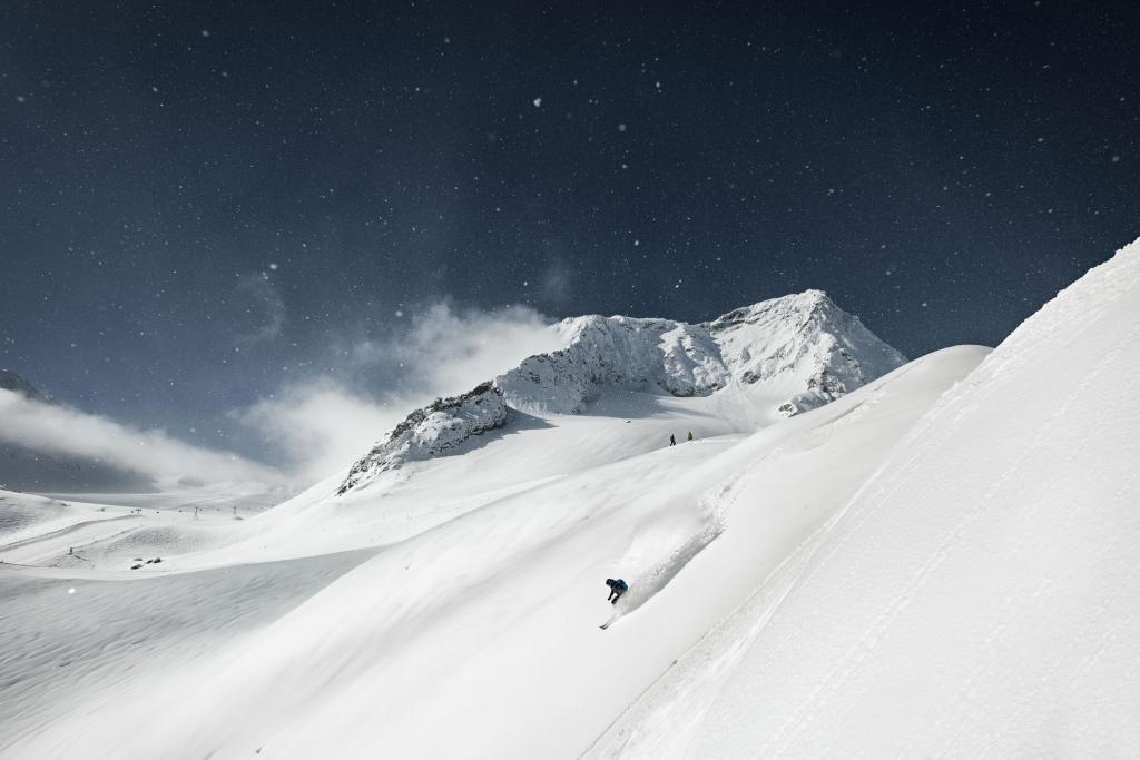 HANDOUT - Skifahrer auf dem Stubaier Gletscher.(PHOTOPRESS/Stubaier Gletscher)